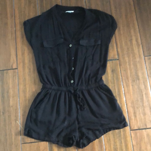 Old navy short romper - Picture 1 of 1